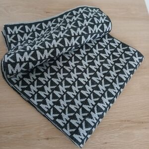 Michael Kors Scarf Logo Black Gray Rectangle Womens